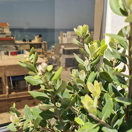 Elite Ξενοδοχείο *